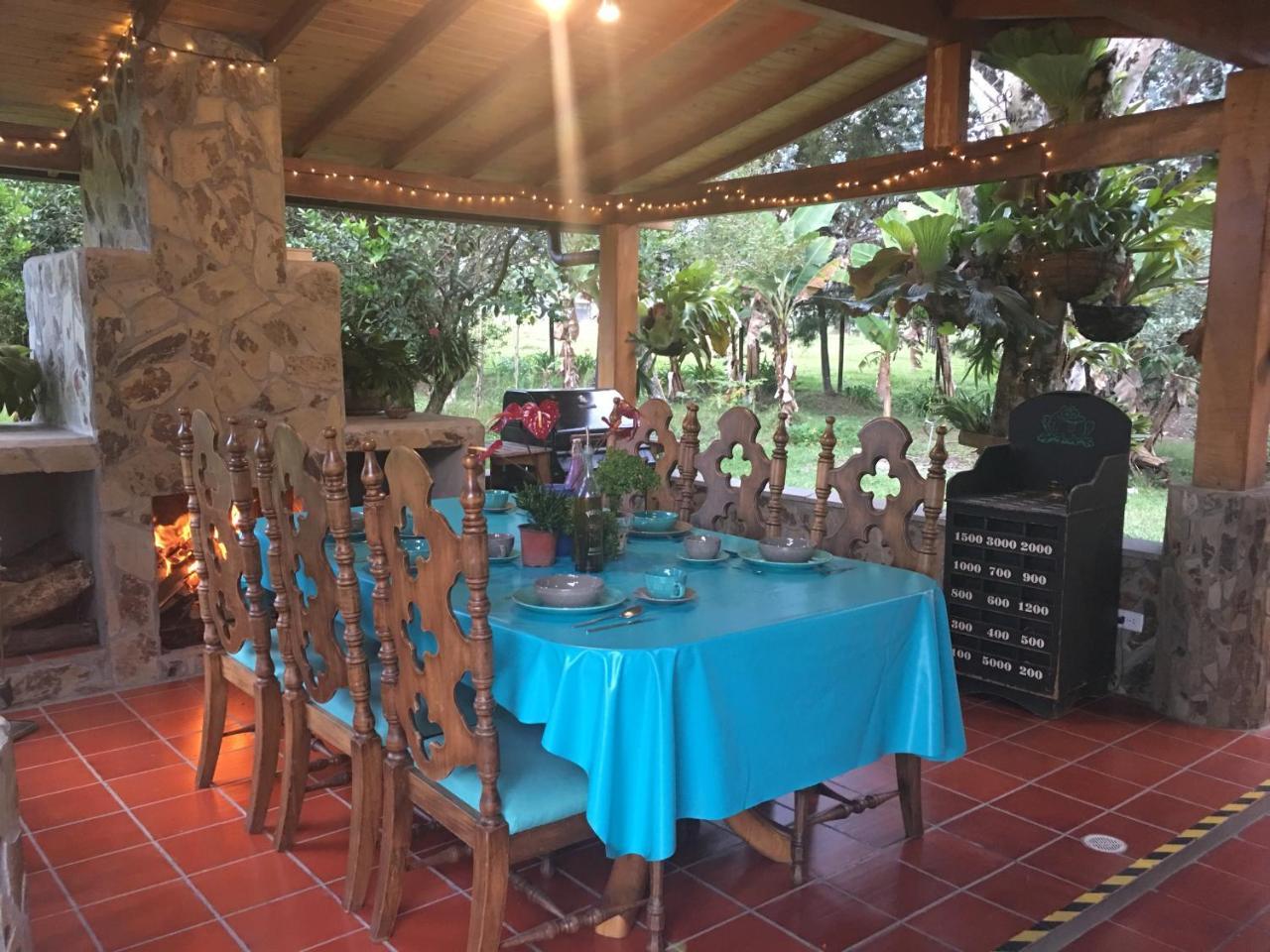 La Casa De Piedra Guatapé Exterior foto
